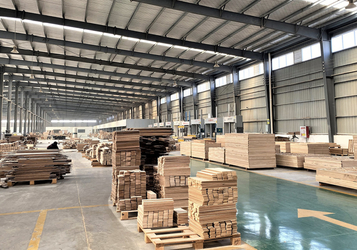 Dongguan Guanlin Wood Industry Co., Ltd. γραμμή παραγωγής του κατασκευαστή
